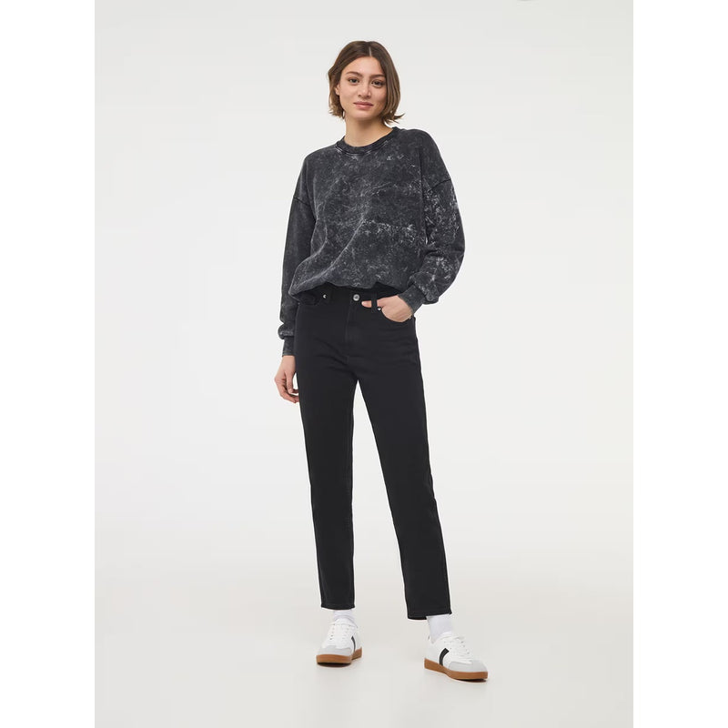 Black High Waisted Mom Jeans | Montivo Pakistan