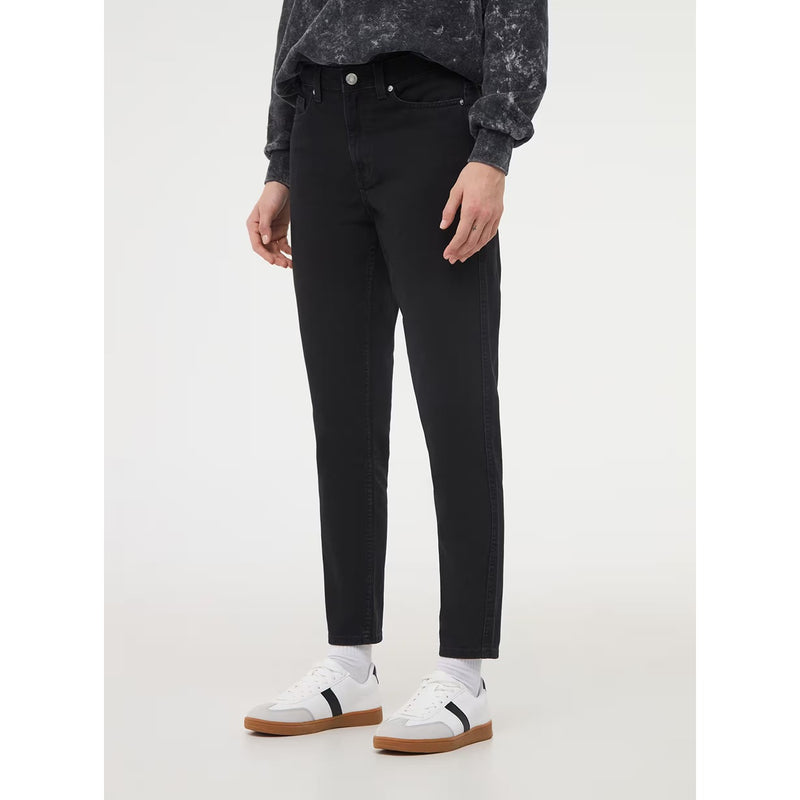 Black High Waisted Mom Jeans | Montivo Pakistan