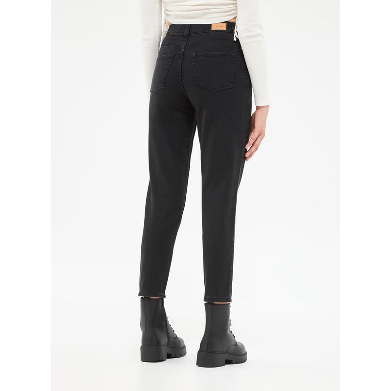 Black High Waisted Mom Jeans | Montivo Pakistan