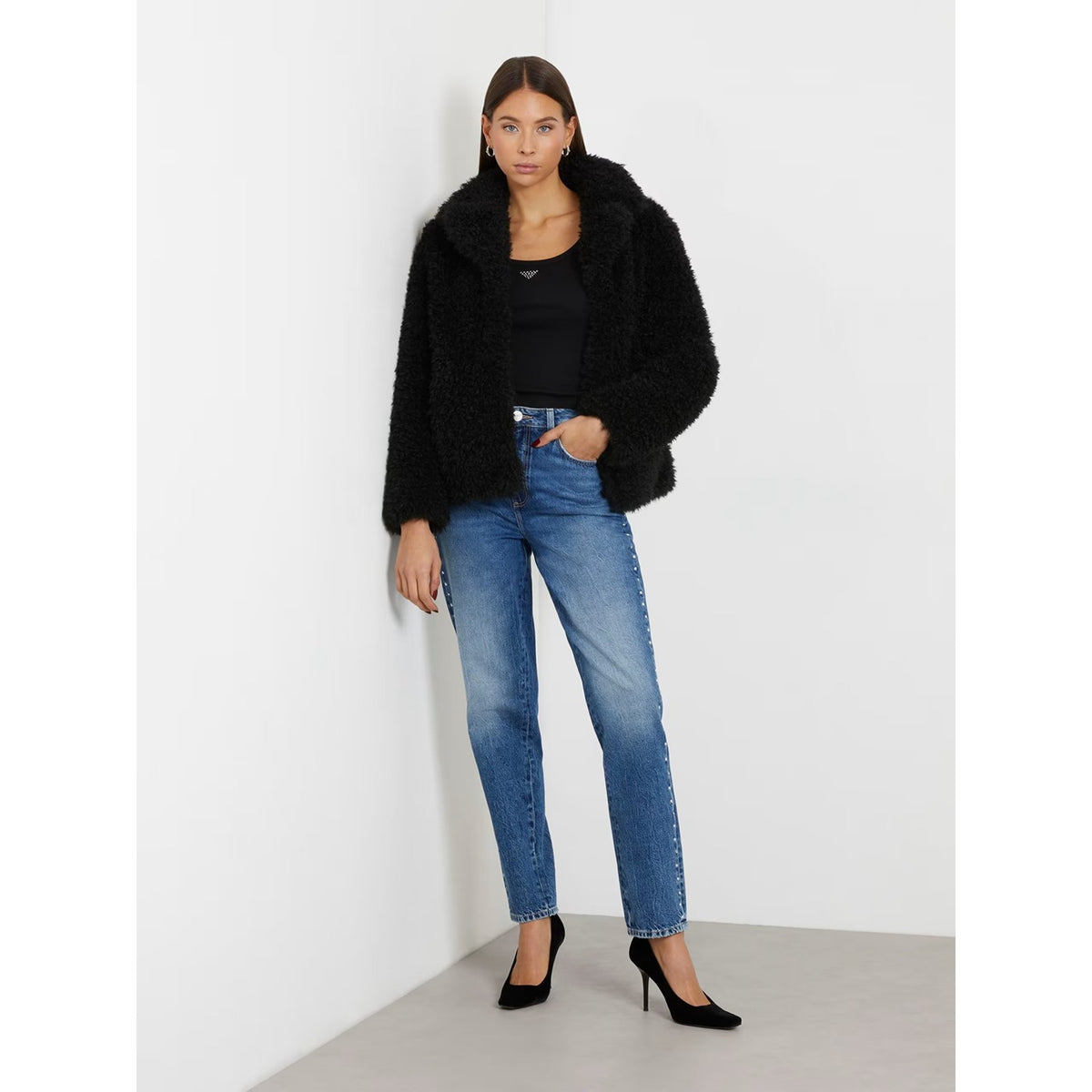 Blue High Rise Mom Jeans | Montivo Pakistan