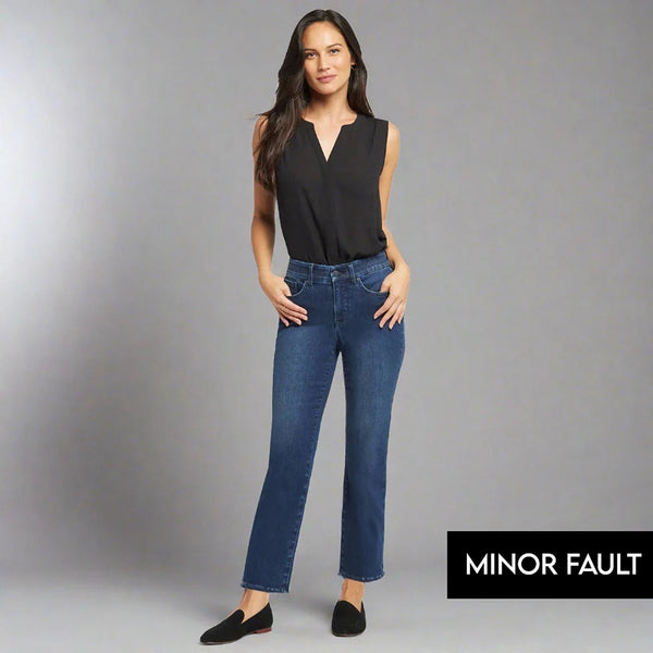 (Minor Fault) Blue Rinse Wash Straight Jeans | Montivo Pakistan
