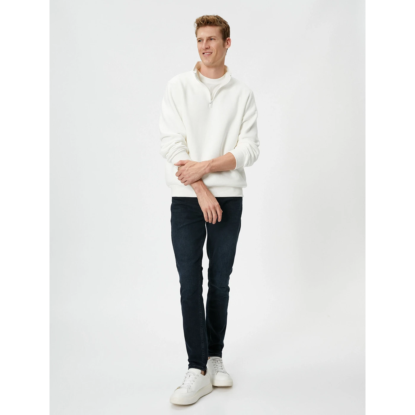 White Half Zip Sweatshirt | Montivo Pakistan
