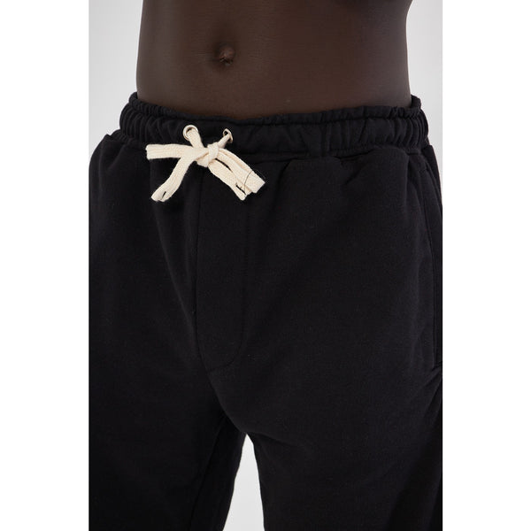 Black 3/4 Relaxed Fit Shorts | Montivo Pakistan