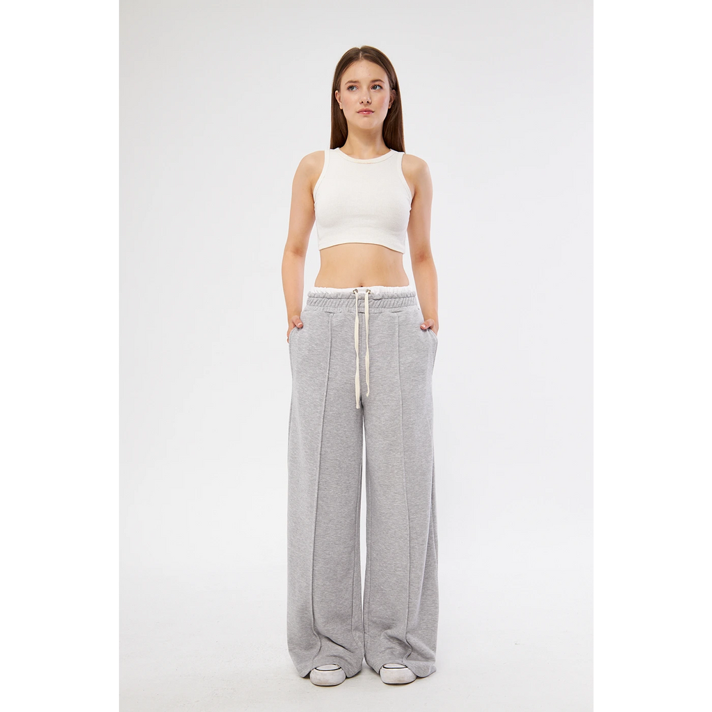 Grey Wide Leg Belt Contrast Trousers | Montivo Pakistan