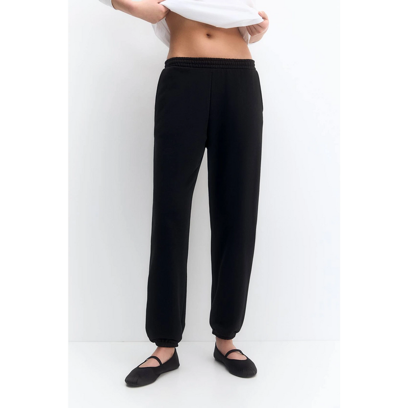 PB Basic Balloon Fit Black Joggers | Montivo Pakistan