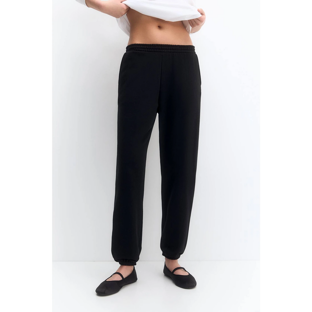 PB Basic Balloon Fit Black Joggers | Montivo Pakistan