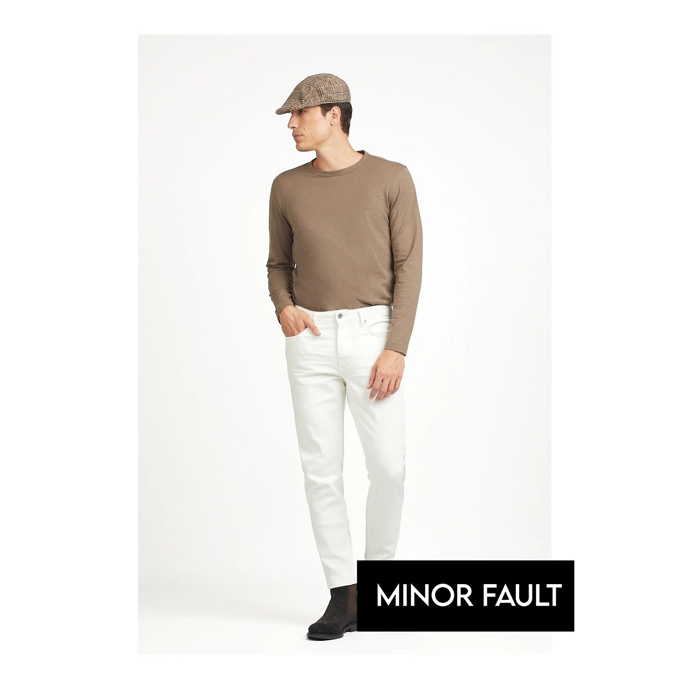 (Minor Fault) White Slim Fit 5 Pocket Jeans | Montivo Pakistan