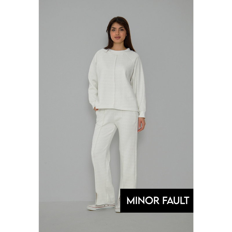 (Minor Fault) White Matching Set | Montivo Pakistan