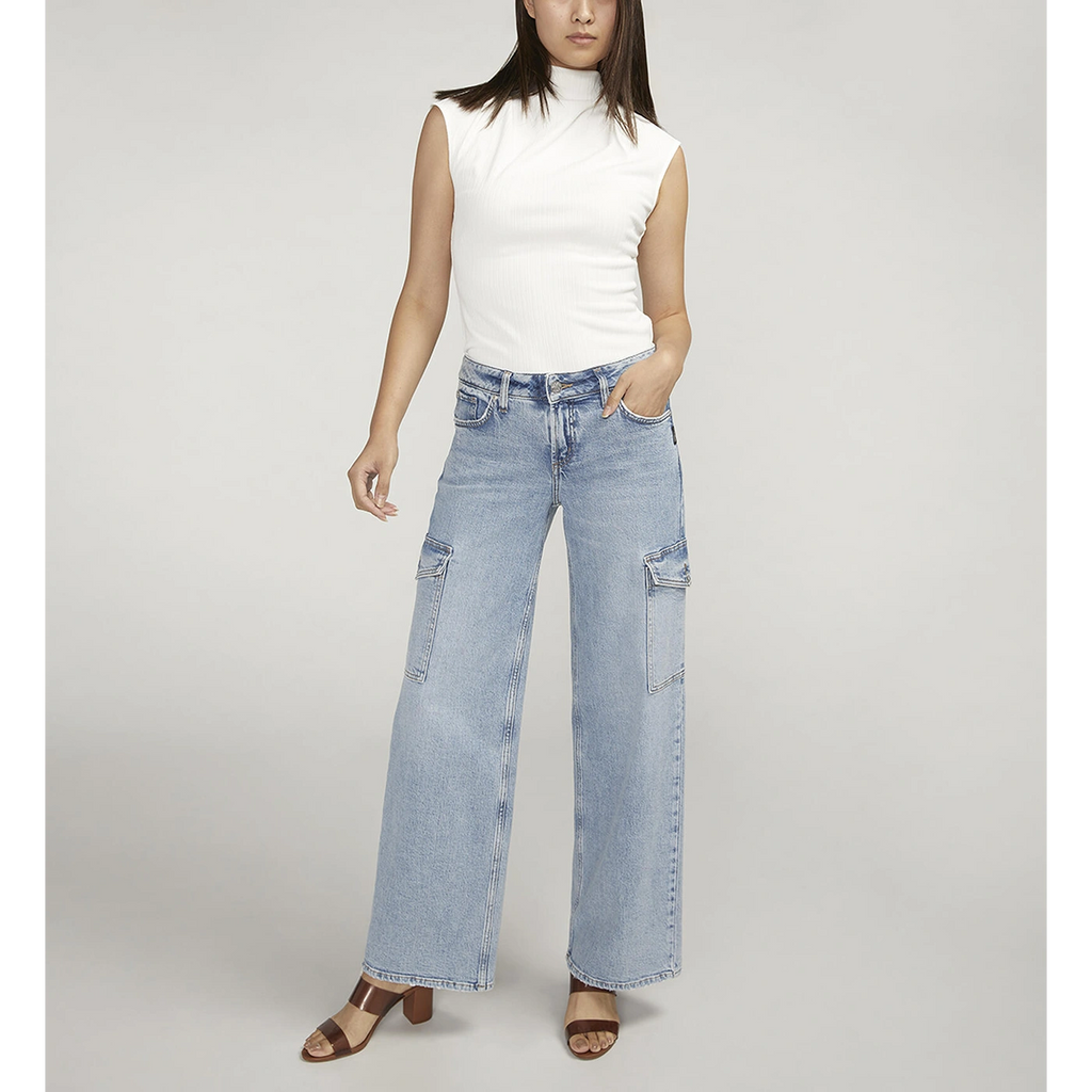 Light Blue Mid Rise Wide Leg Cargo Jeans | Montivo Pakistan