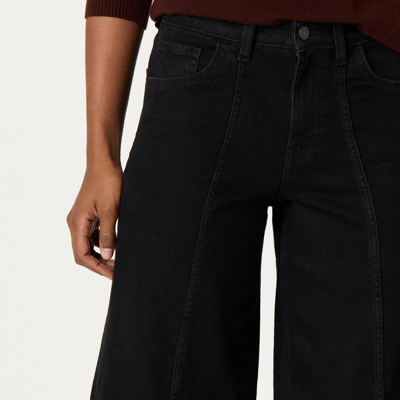 Black Relaxed Wide Leg Jeans | Montivo Pakistan