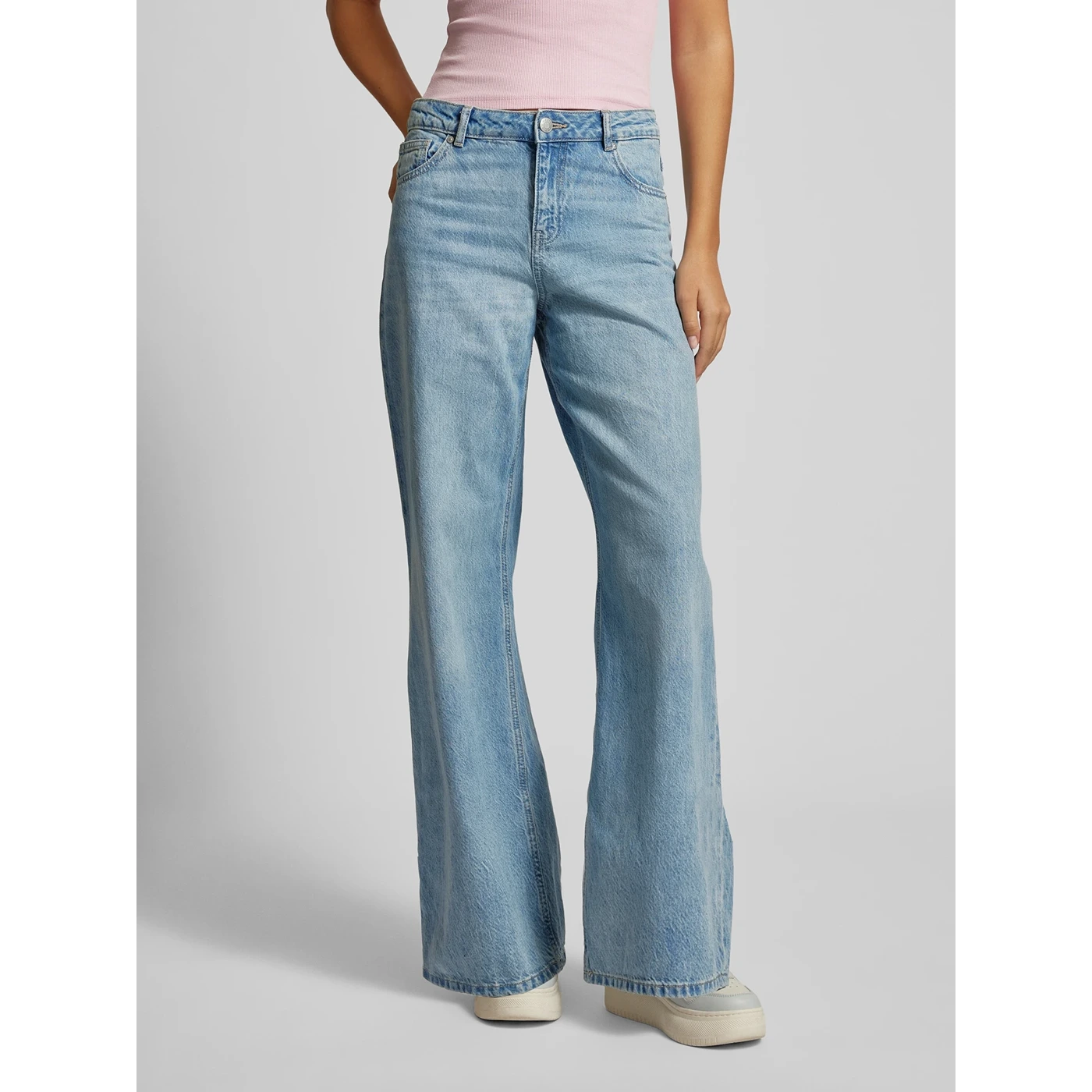 Light Blue Wide Leg Jeans | Montivo Pakistan