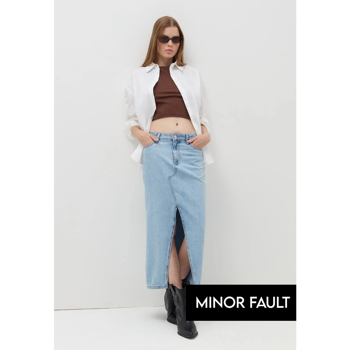 (Minor Fault) Light Wash Front Slit Denim Skirt | Montivo Pakistan