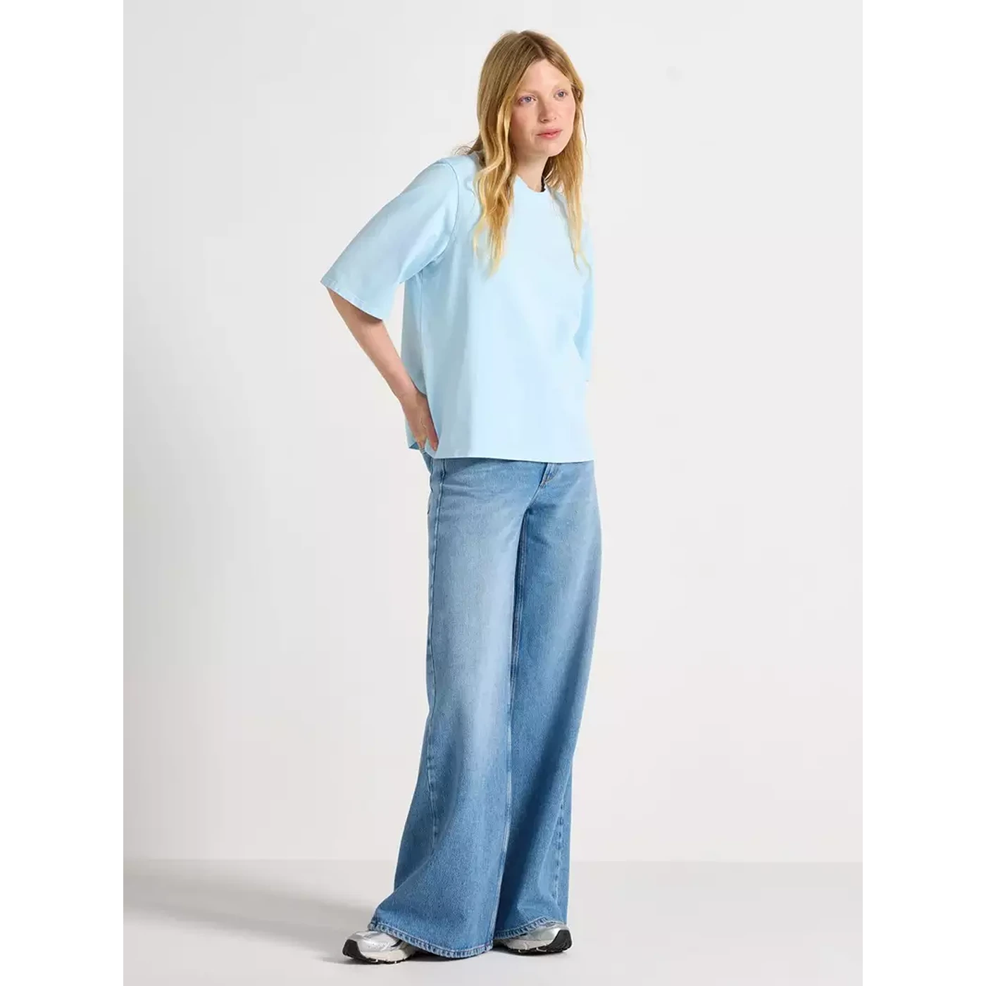 Light Blue Extra Wide Leg Jeans | Montivo Pakistan