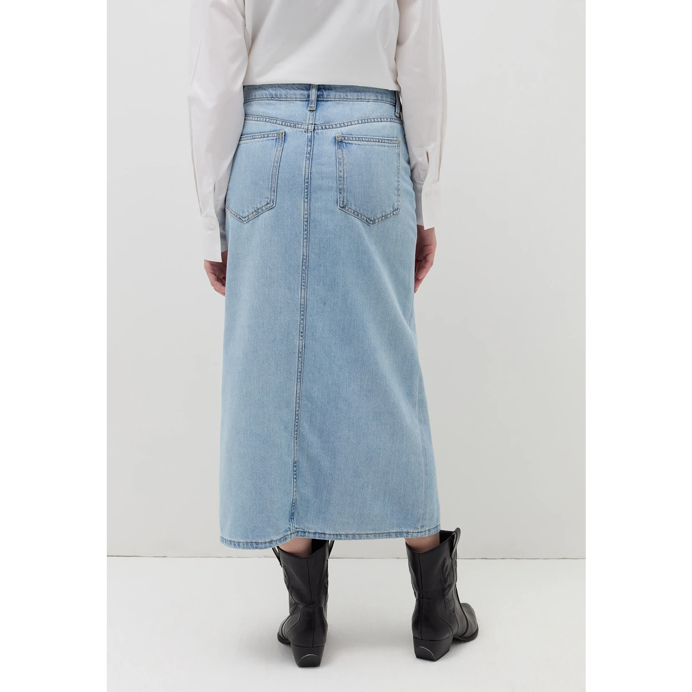 Light Wash Front Slit Denim Skirt | Montivo Pakistan