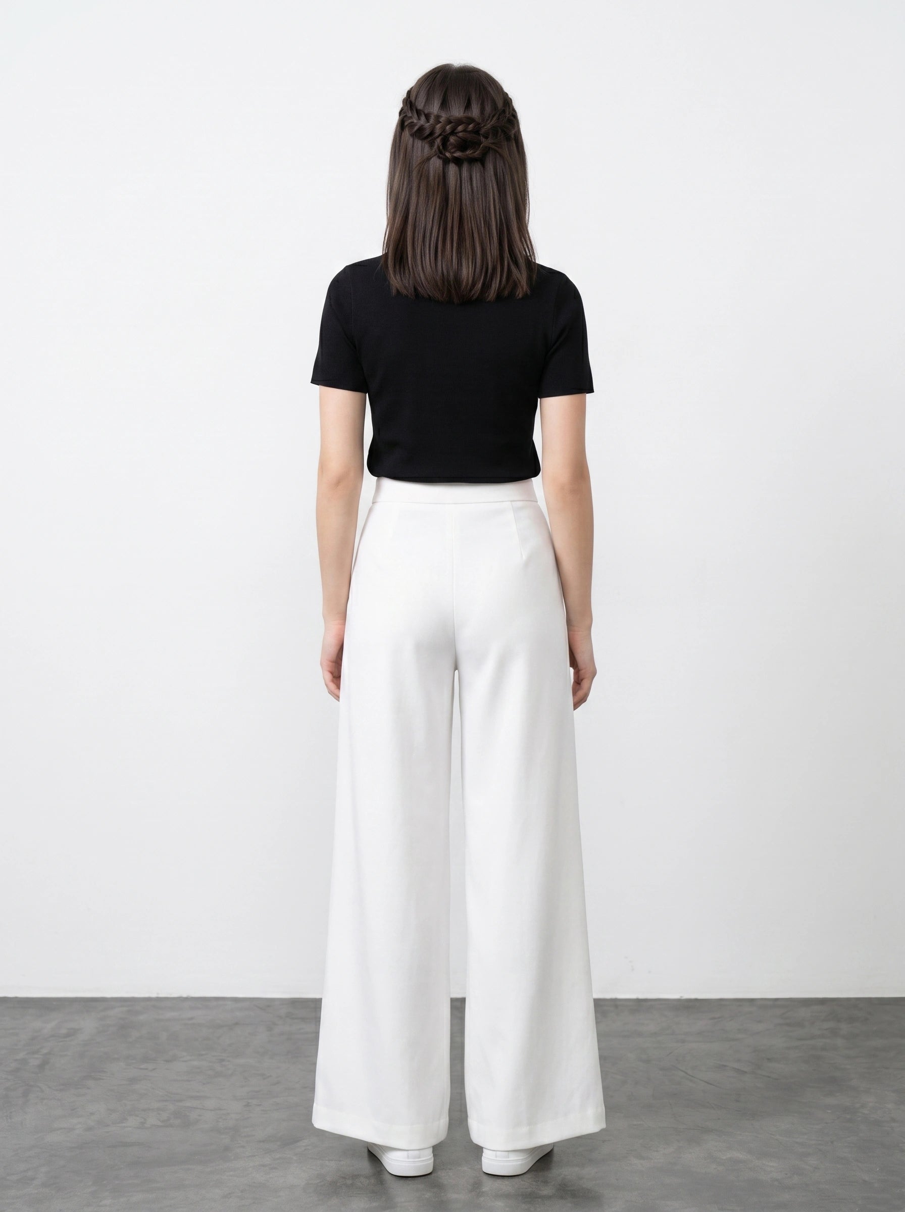 Plain Scallop Edge Neck Short Sleeve Top | Montivo Pakistan