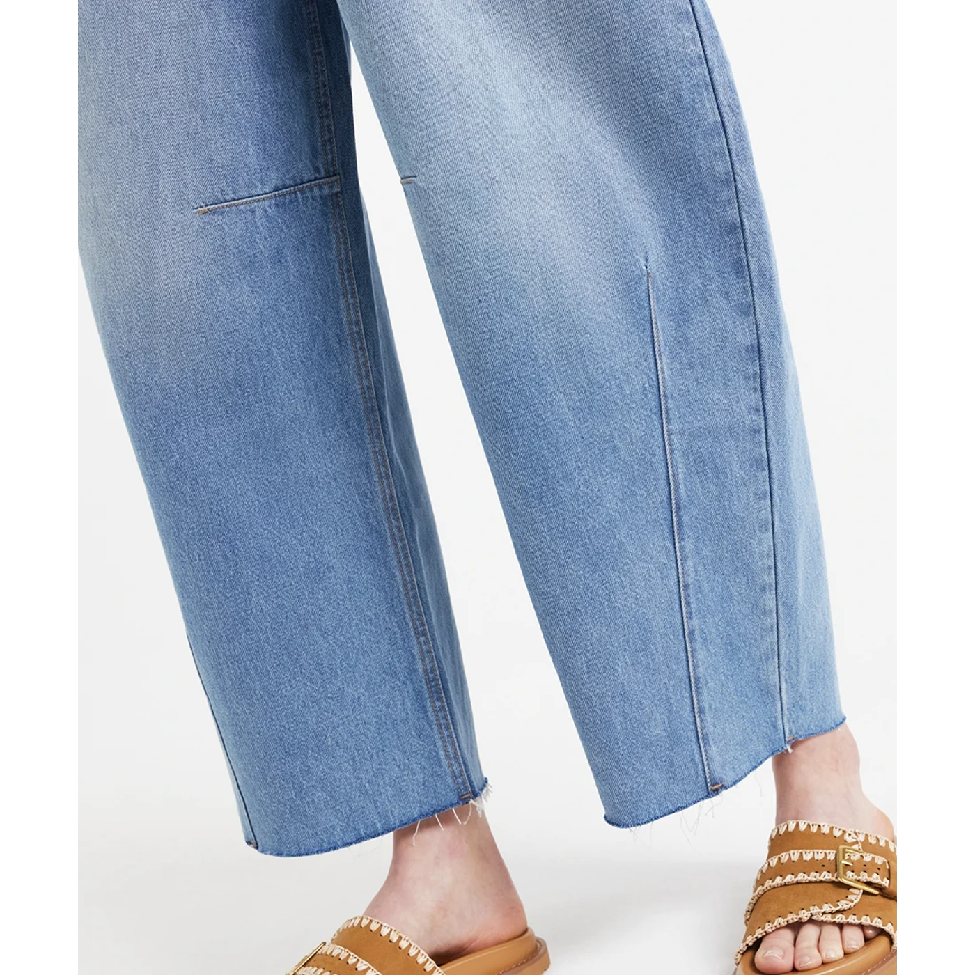 Light Blue Mid Rise Barrel Leg Jeans | Montivo Pakistan