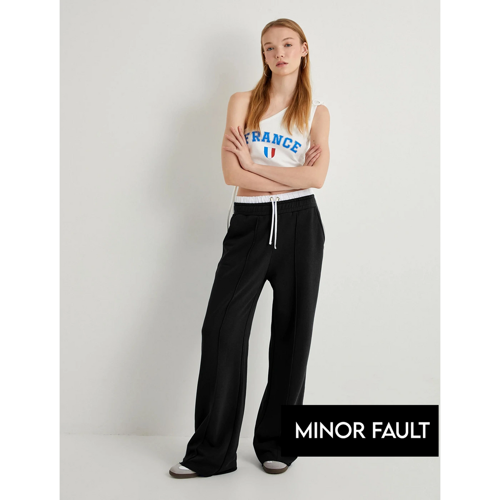 (Minor Fault) Black Boxer Belt Wide Leg Trousers | Montivo Pakistan