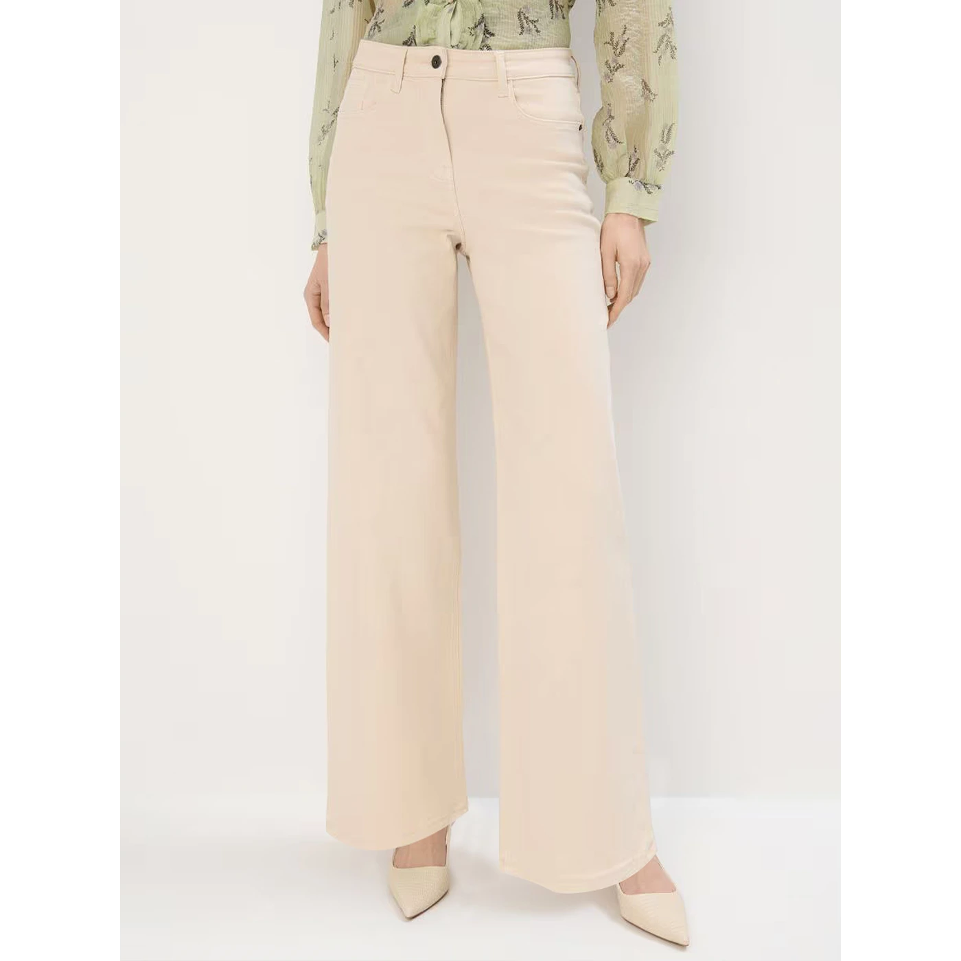 Beige-White Wide Leg Jeans | Montivo Pakistan