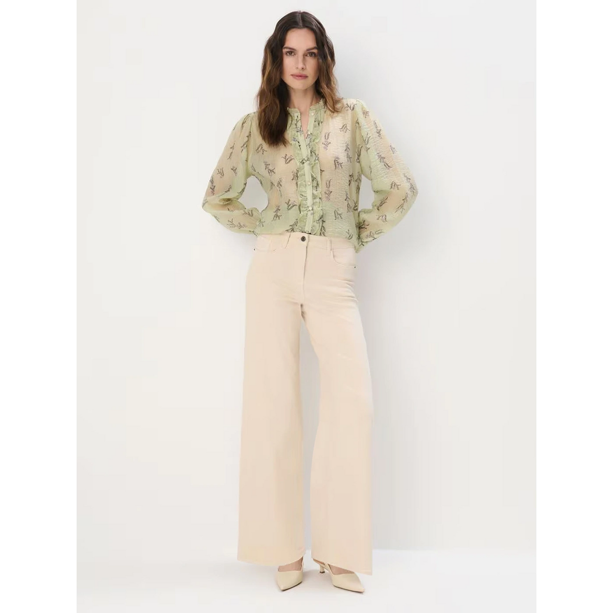 Beige-White Wide Leg Jeans | Montivo Pakistan