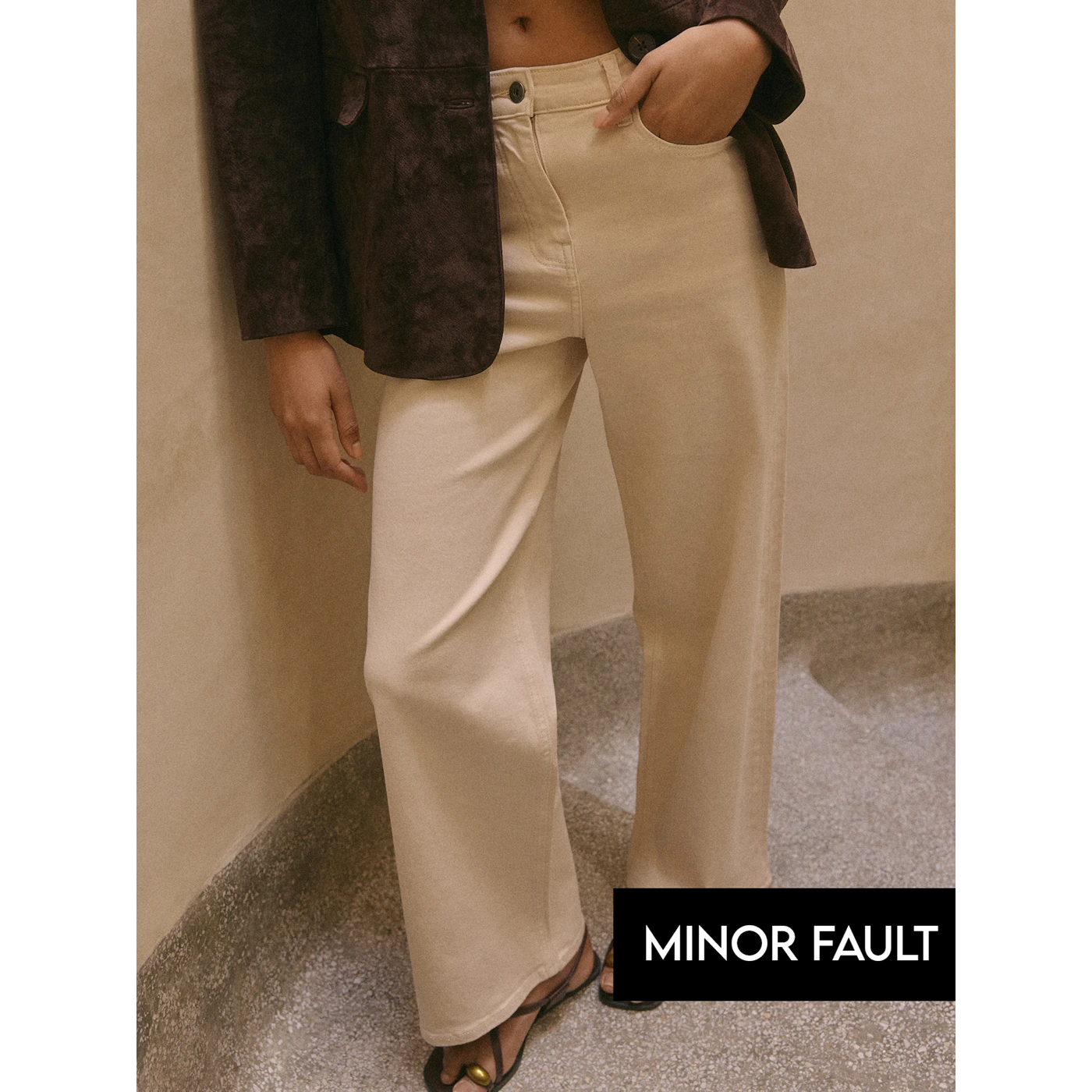 (Minor Fault) Beige Wide Leg Jeans | Montivo Pakistan