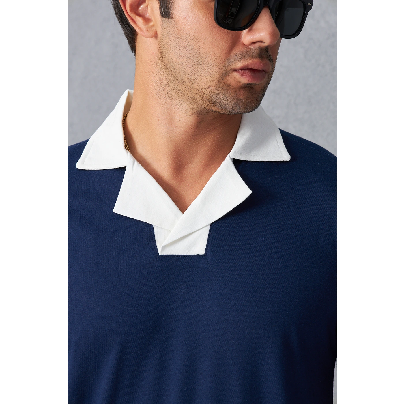 Navy Contrast Collar Regular Fit Polo | Montivo Pakistan
