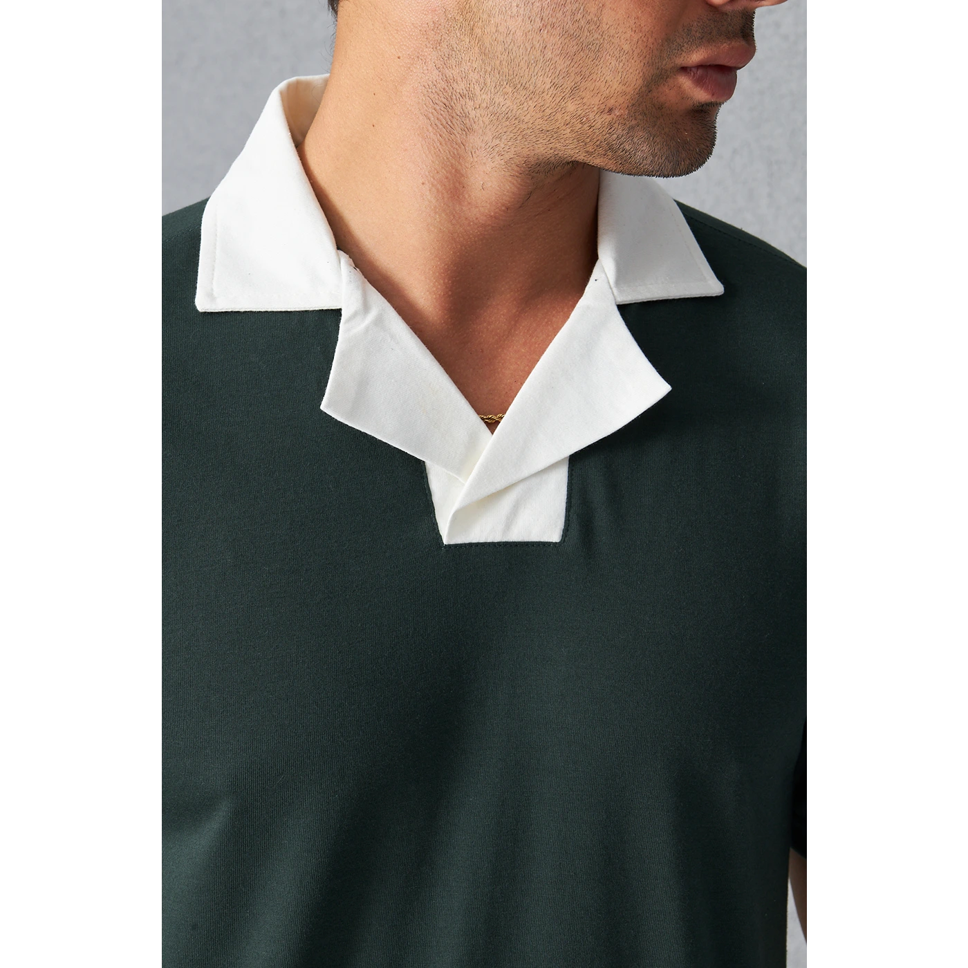 Green Contrast Collar Regular Fit Polo | Montivo Pakistan