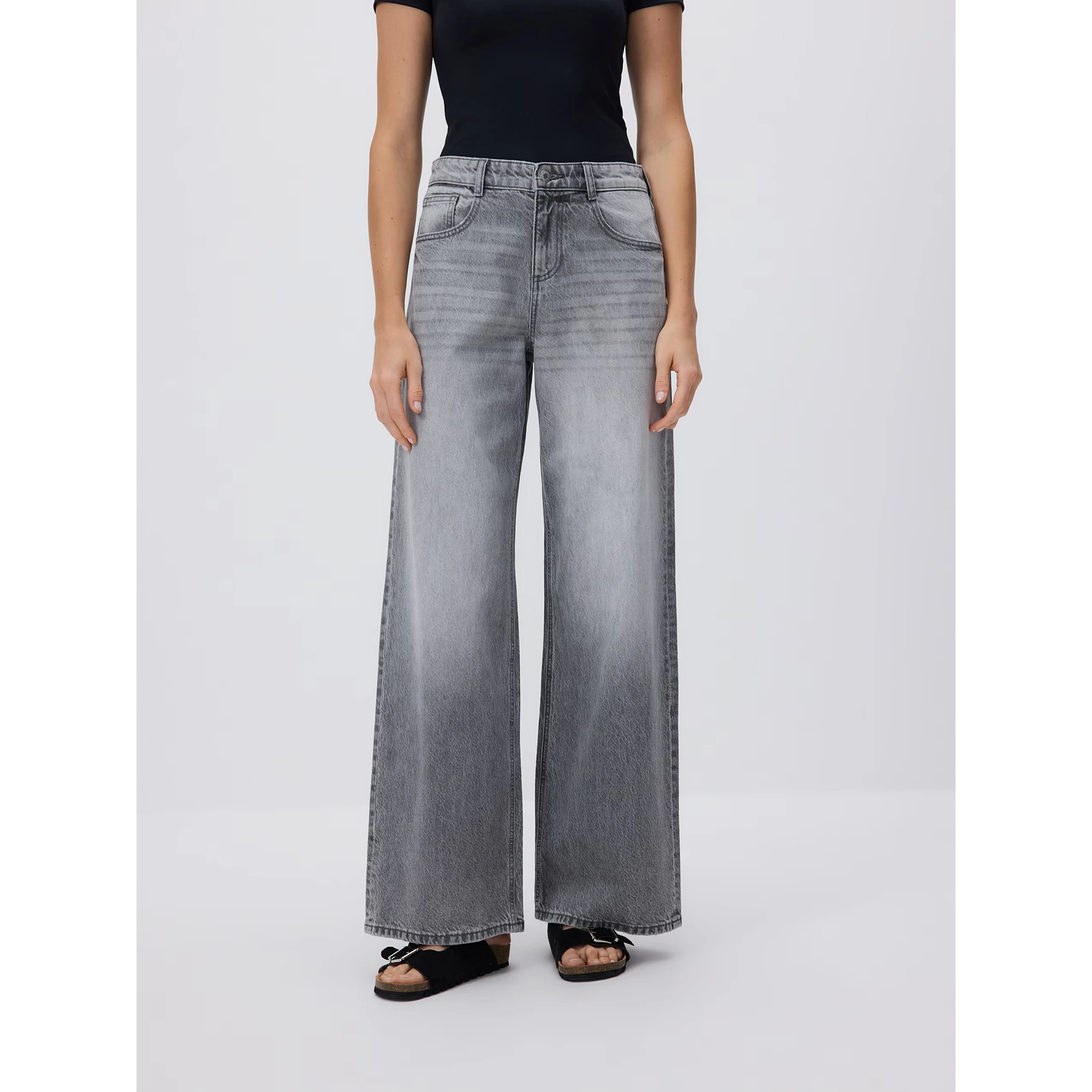 Grey Wide Leg Baggy Jeans | Montivo Pakistan