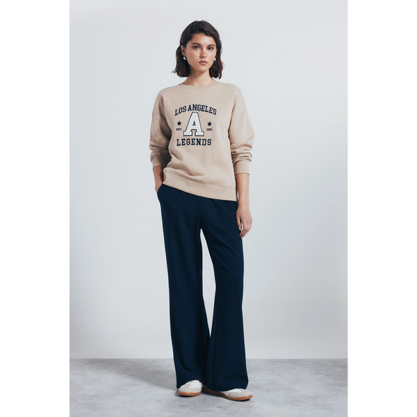 LA Beige Oversized Sweatshirt | Montivo Pakistan