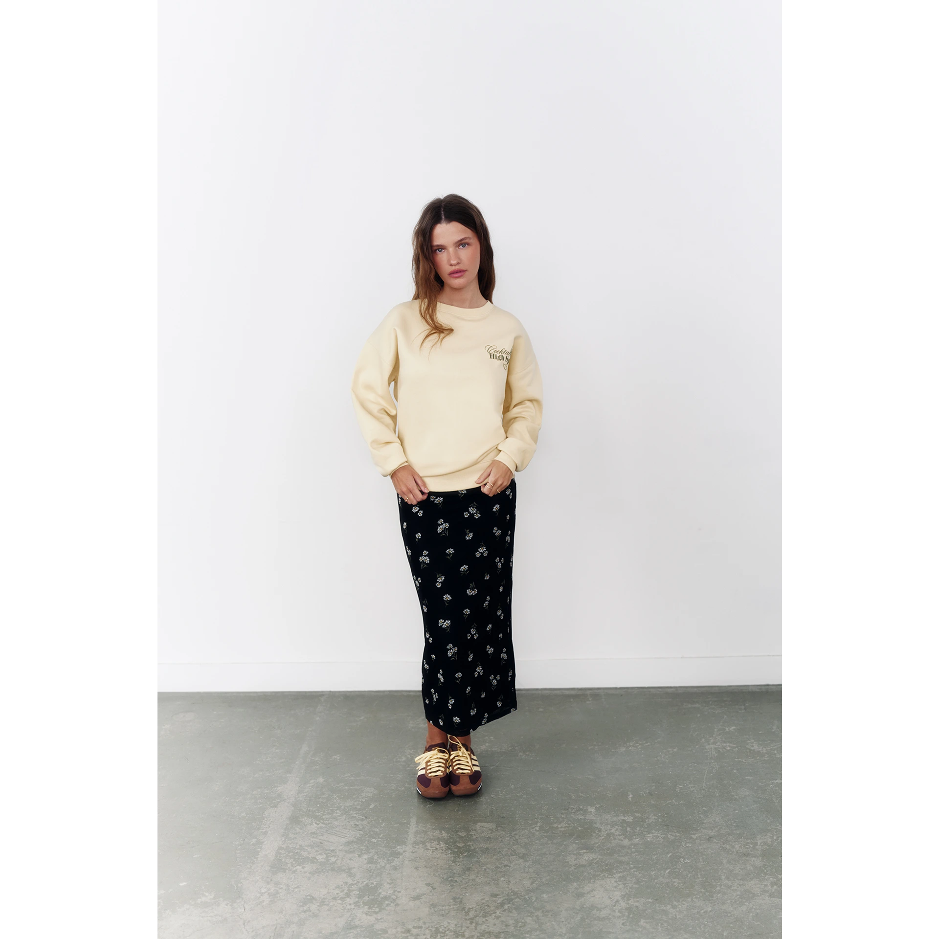 Lemon Printed Oversized Sweatshirt | Montivo Pakistan