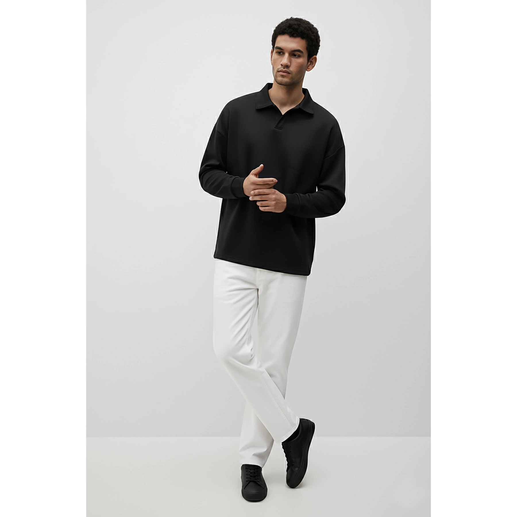 Black Jhonny Collar Oversized Sweatshirt | Montivo Pakistan