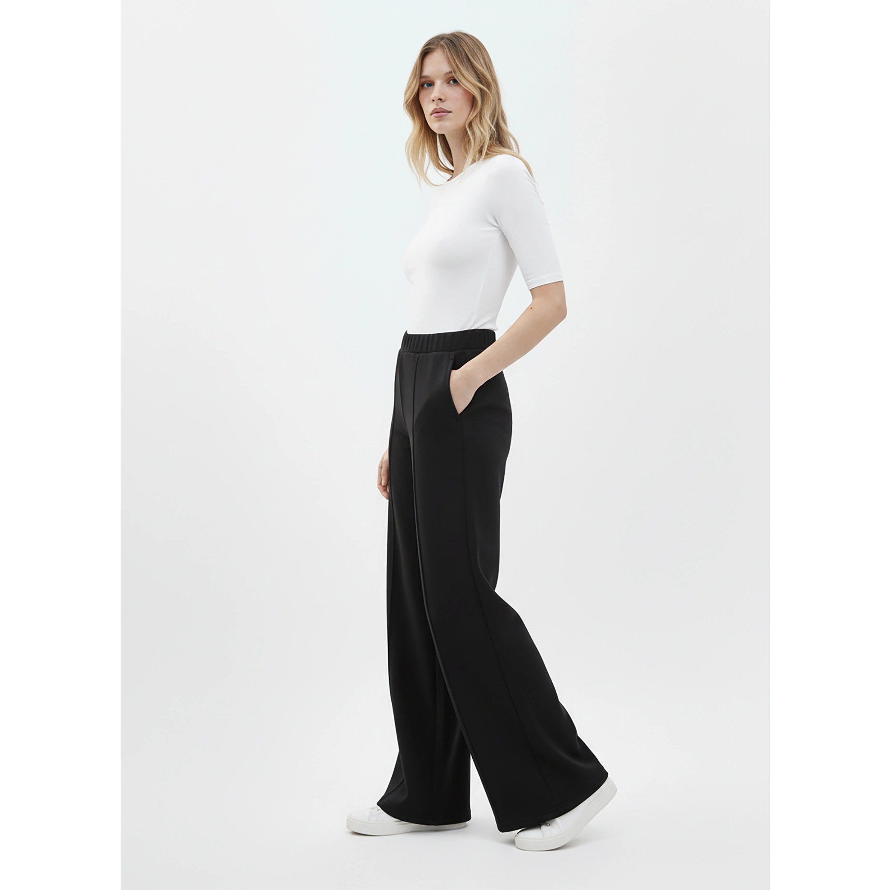 Black Front Seam Extra Wide Leg Trousers | Montivo Pakistan