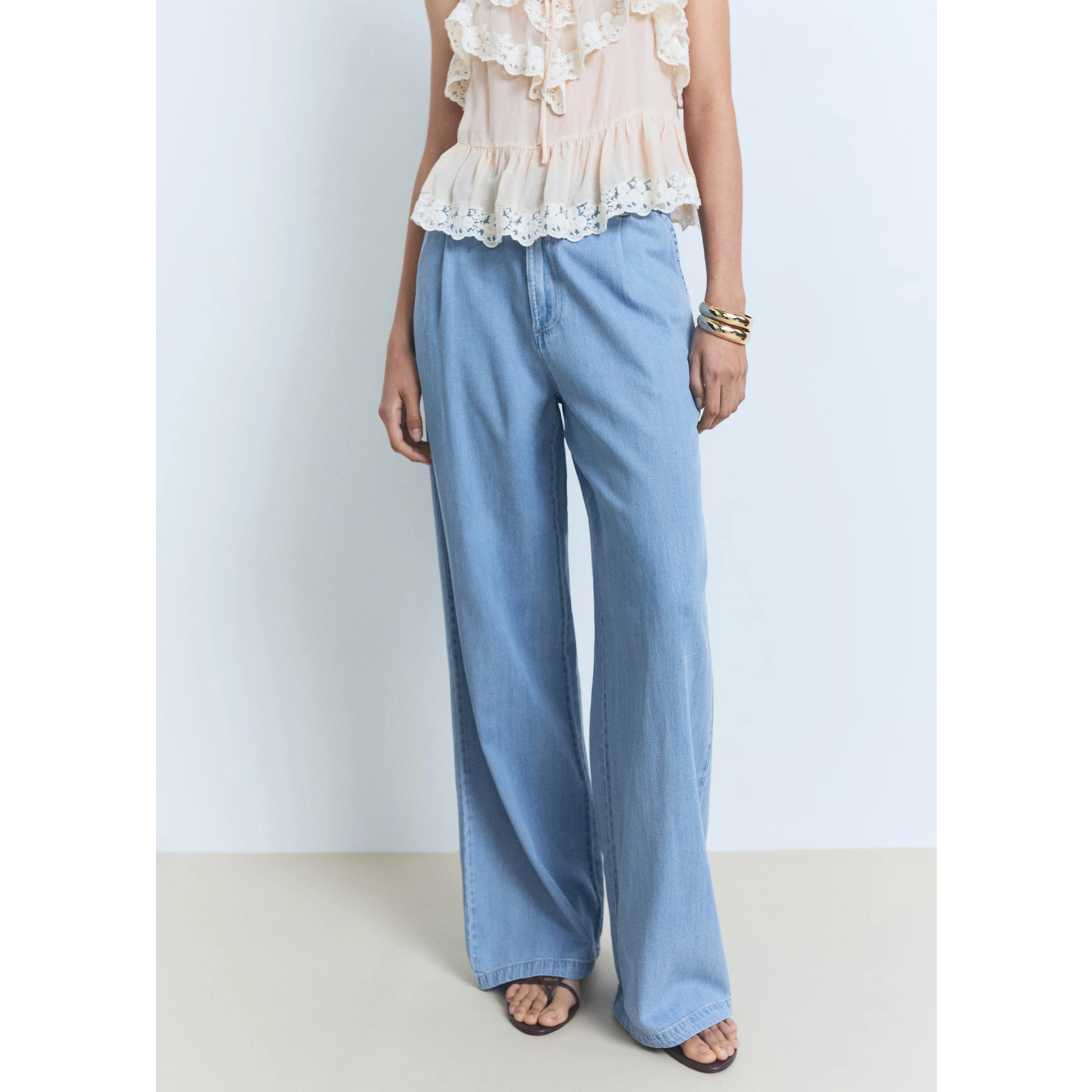 Light Blue Pleated Wide Leg Jeans | Montivo Pakistan