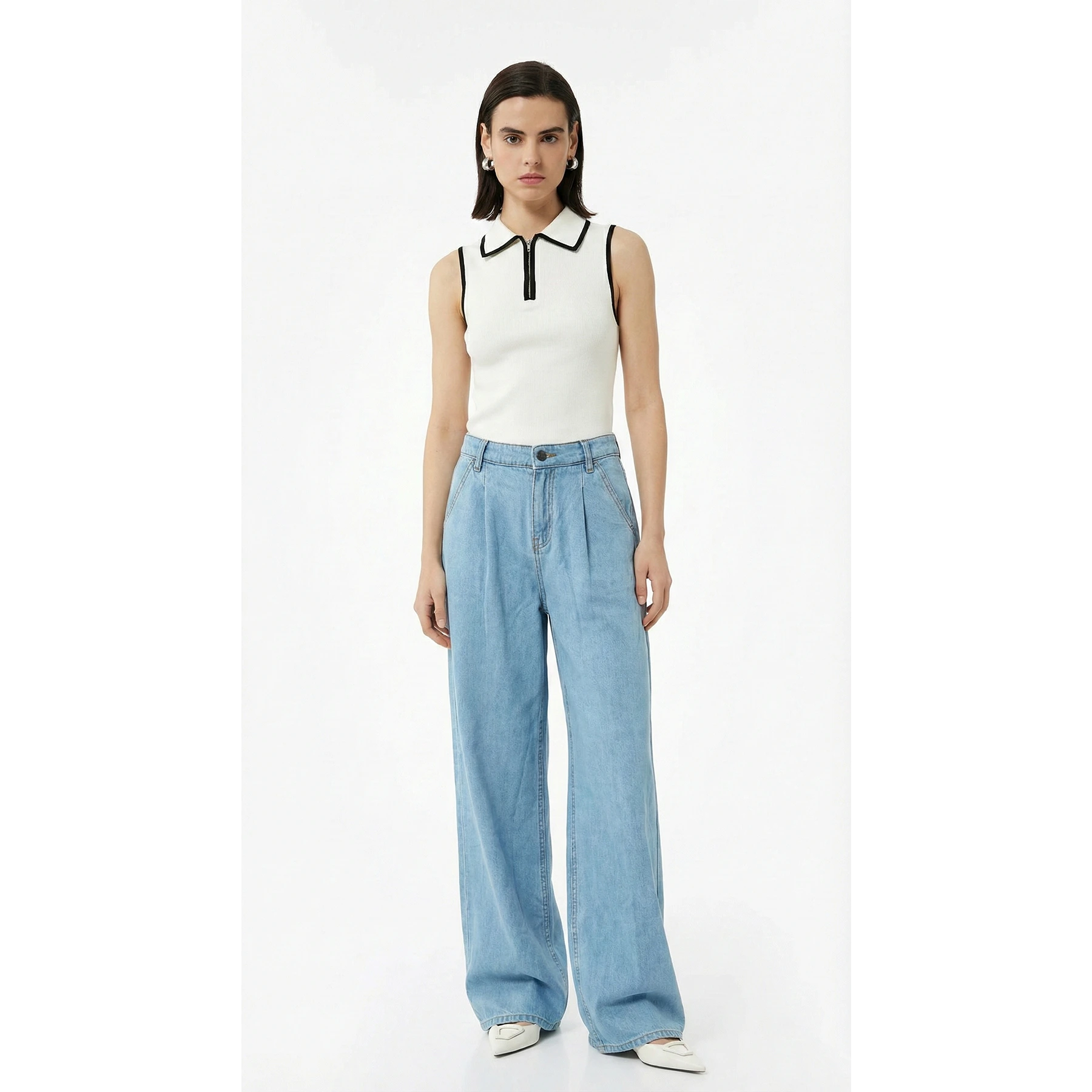 Light Blue Pleated Wide Leg Jeans | Montivo Pakistan