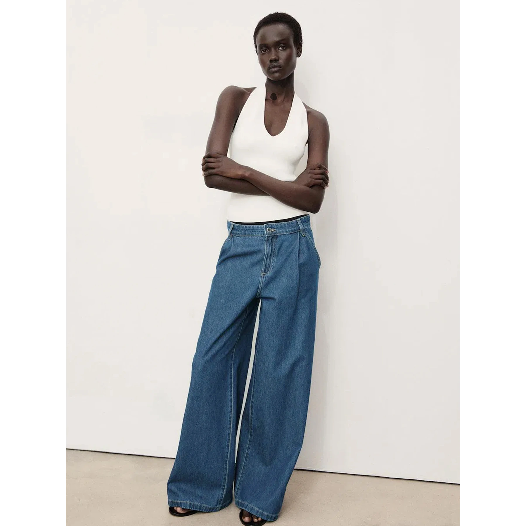 Mid Blue Pleated Wide Leg Jeans | Montivo Pakistan