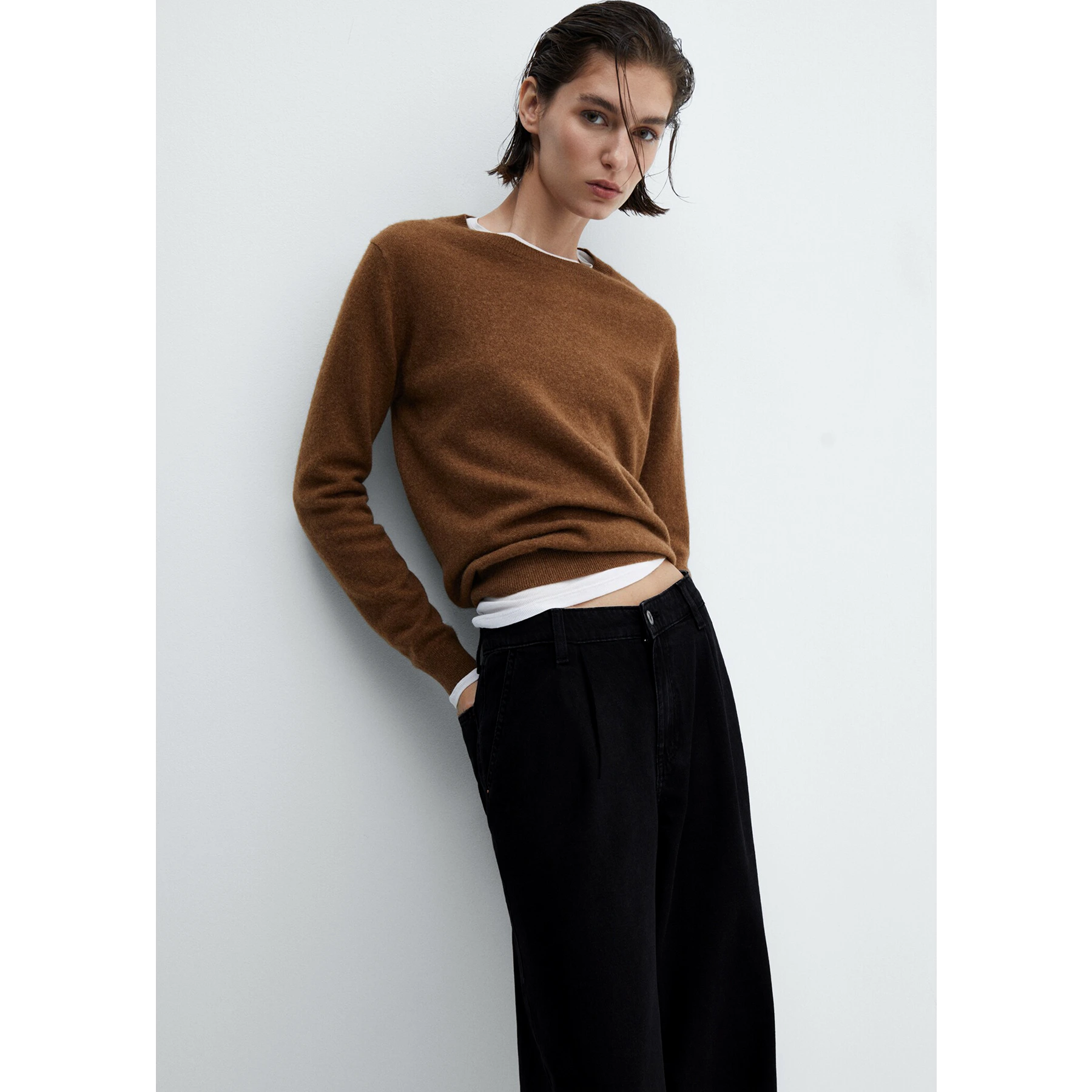 Black Pleated Wide Leg Jeans | Montivo Pakistan