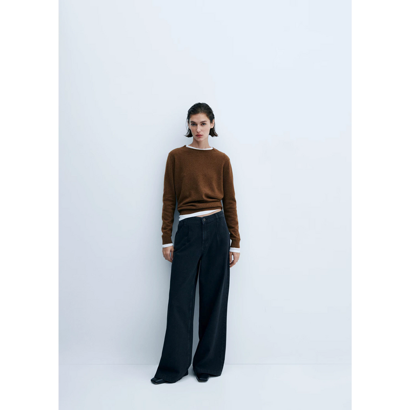 Black Pleated Wide Leg Jeans | Montivo Pakistan