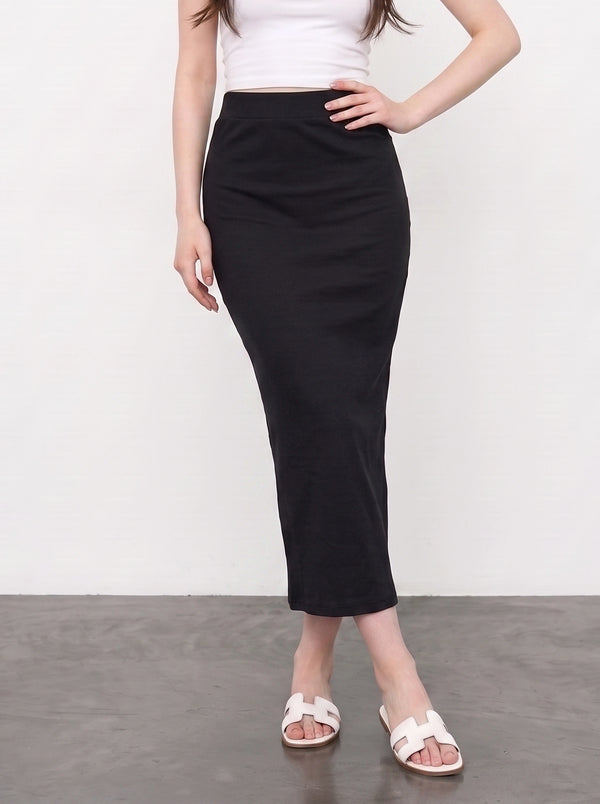 Black Ribbed Knit Skirt | Montivo Pakistan