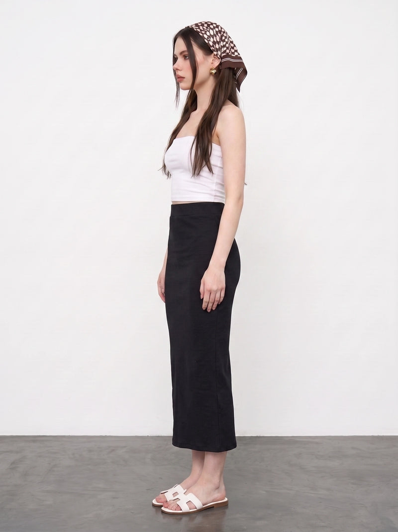 Black Ribbed Knit Skirt | Montivo Pakistan