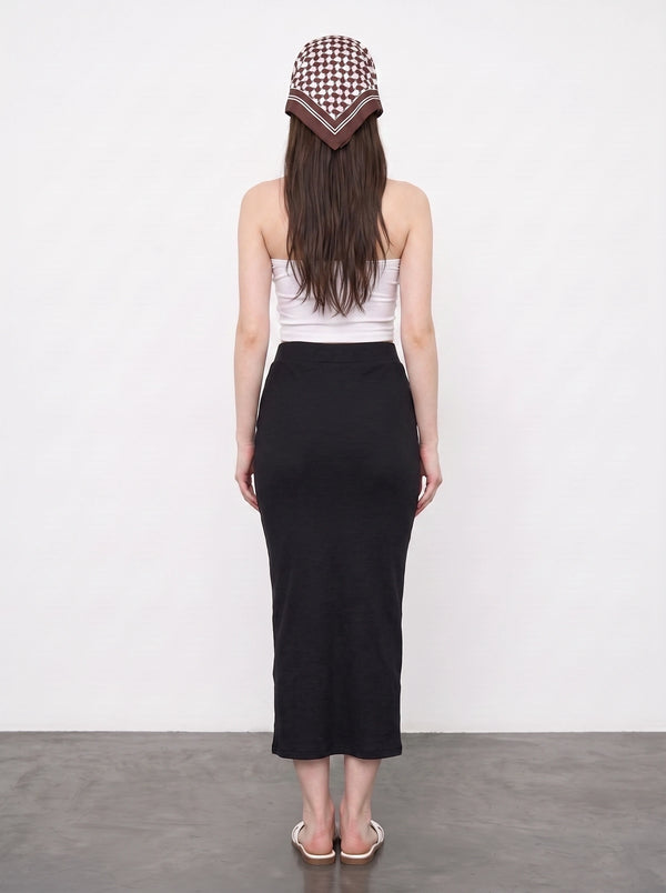 Black Ribbed Knit Skirt | Montivo Pakistan