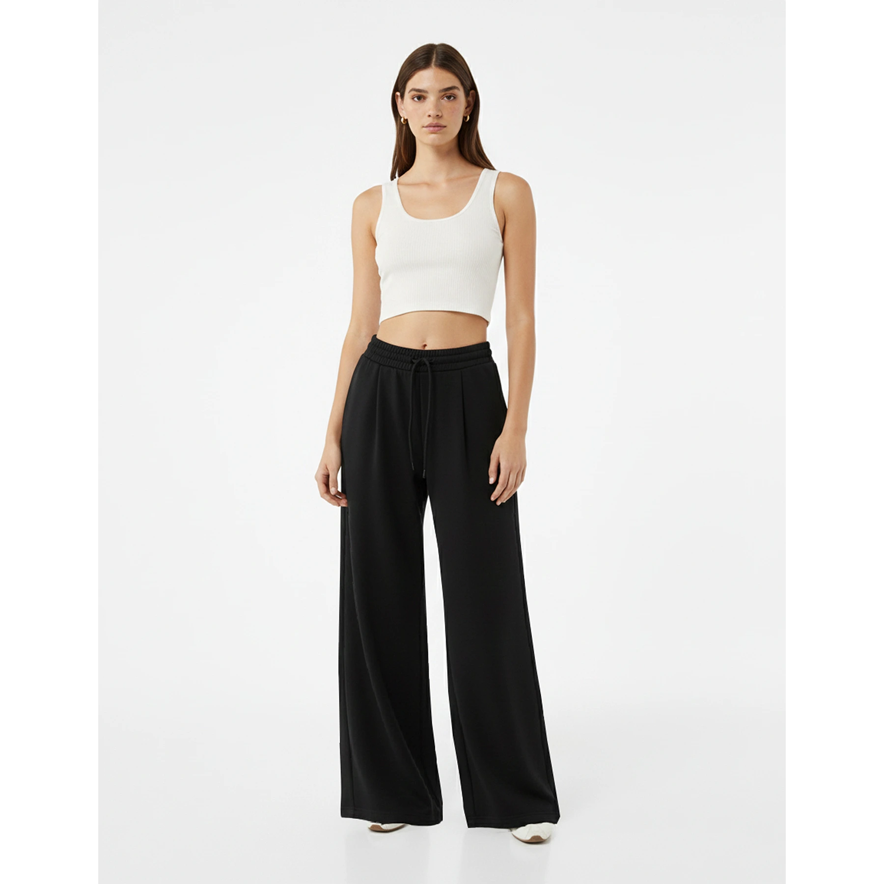 Black Pleated Wide Leg Trousers | Montivo Pakistan