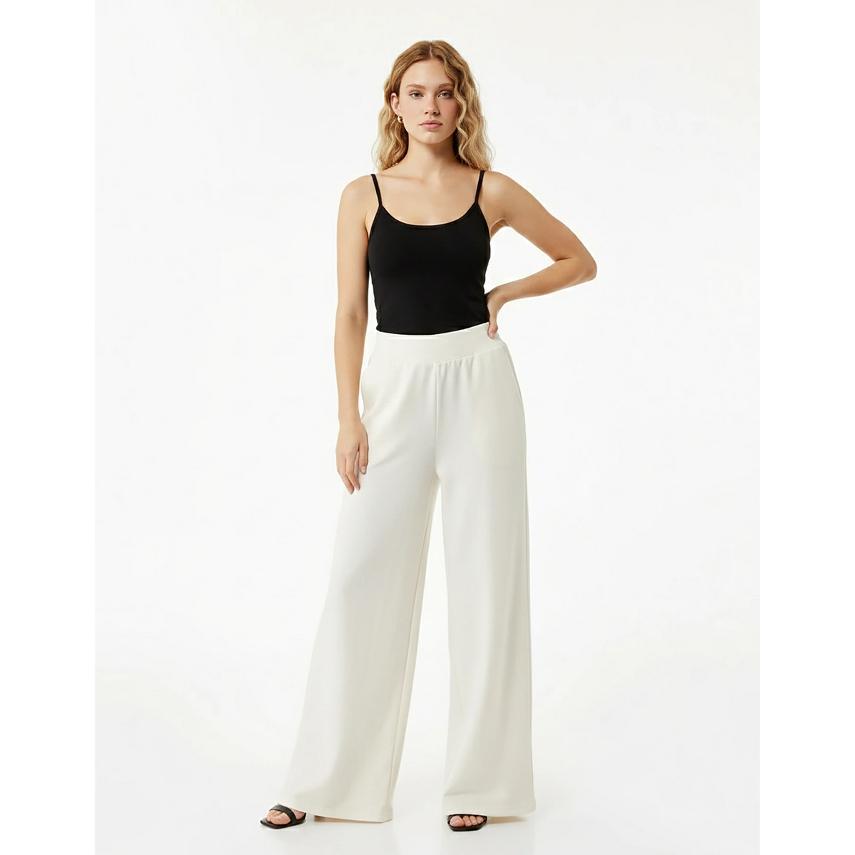 Off-white Extra Wide Leg Trousers | Montivo Pakistan