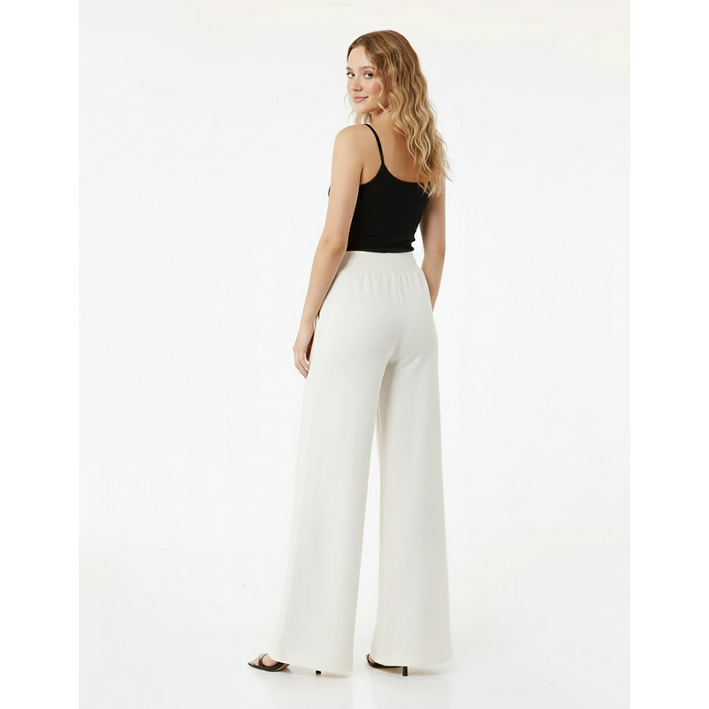 Off-white Extra Wide Leg Trousers | Montivo Pakistan