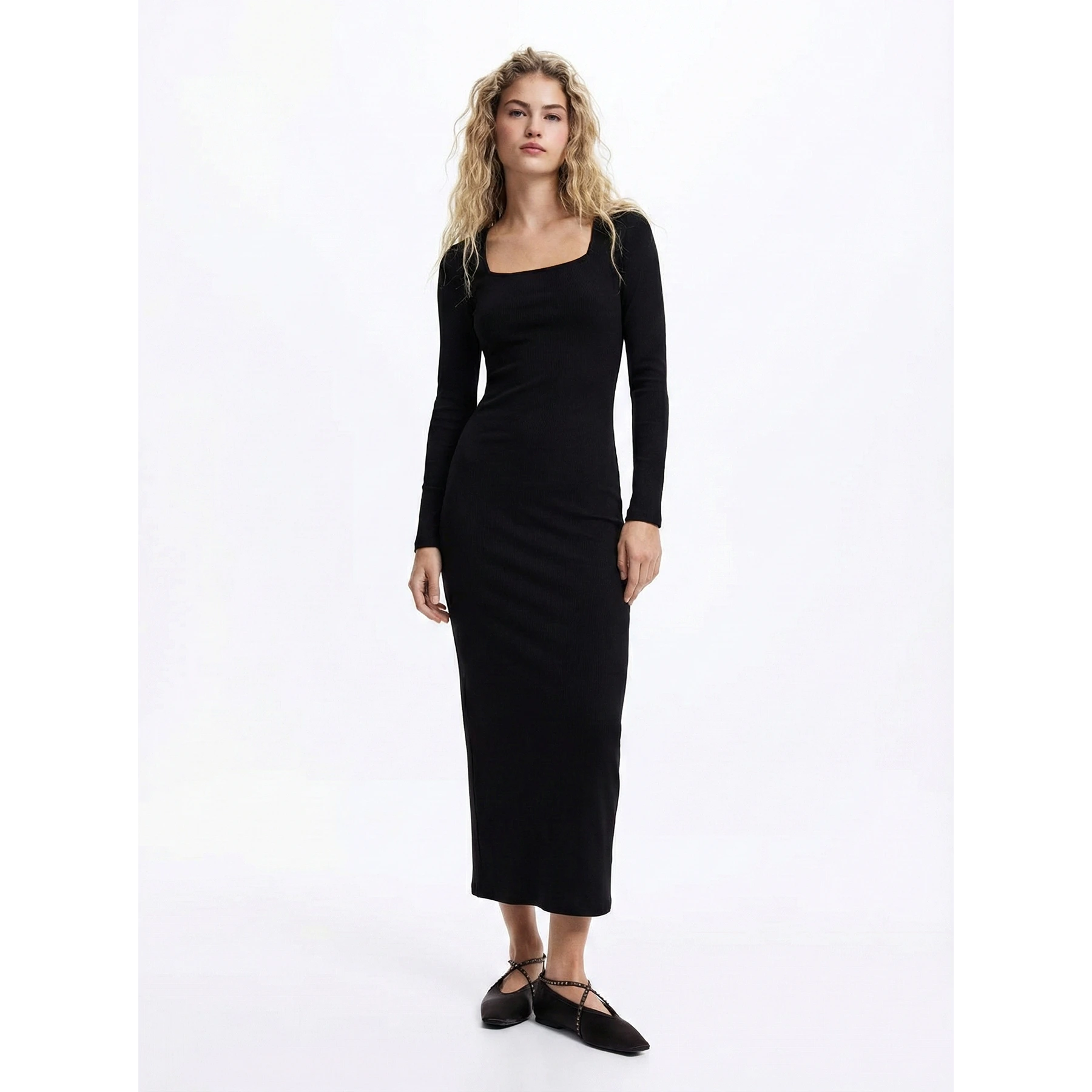Black Square Neck Bodycon Dress | Montivo Pakistan