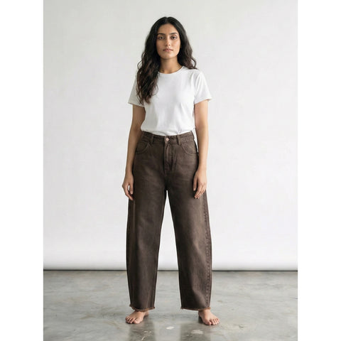 Brown Barrel Frayed Hem Jeans | Montivo Pakistan