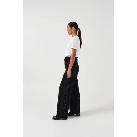 Black Scallop Wide Leg Jeans | Montivo Pakistan