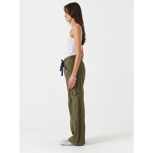 Olive Lightweight Pants | Montivo Pakistan