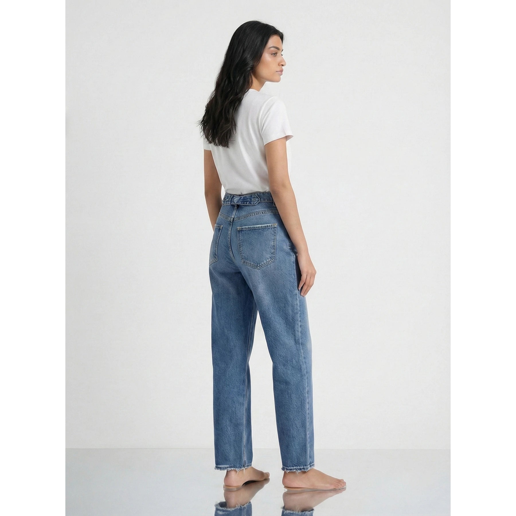 Mid Blue Mom Loose Jeans | Montivo Pakistan