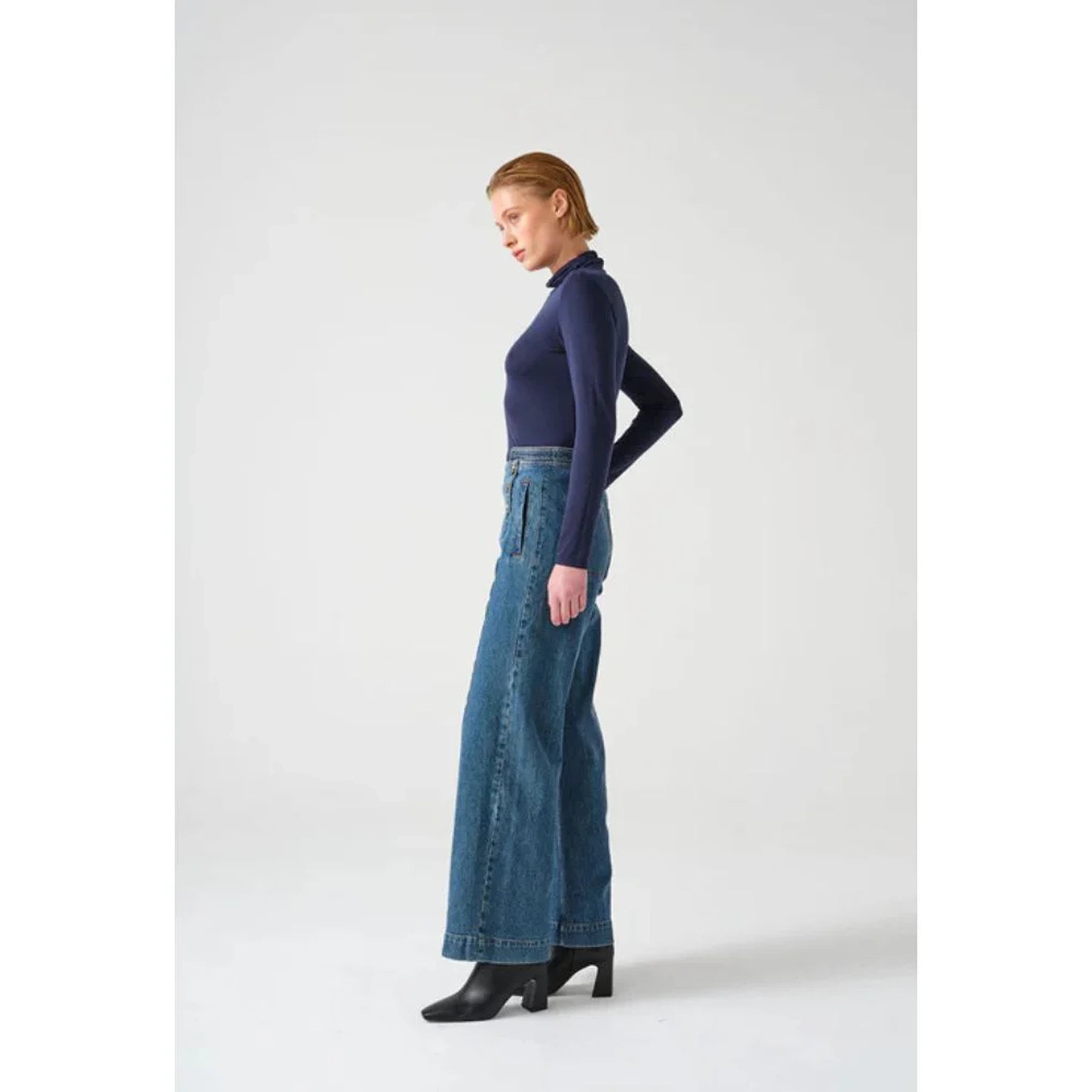 Vintage Blue Long Wide Leg Jeans | Montivo Pakistan