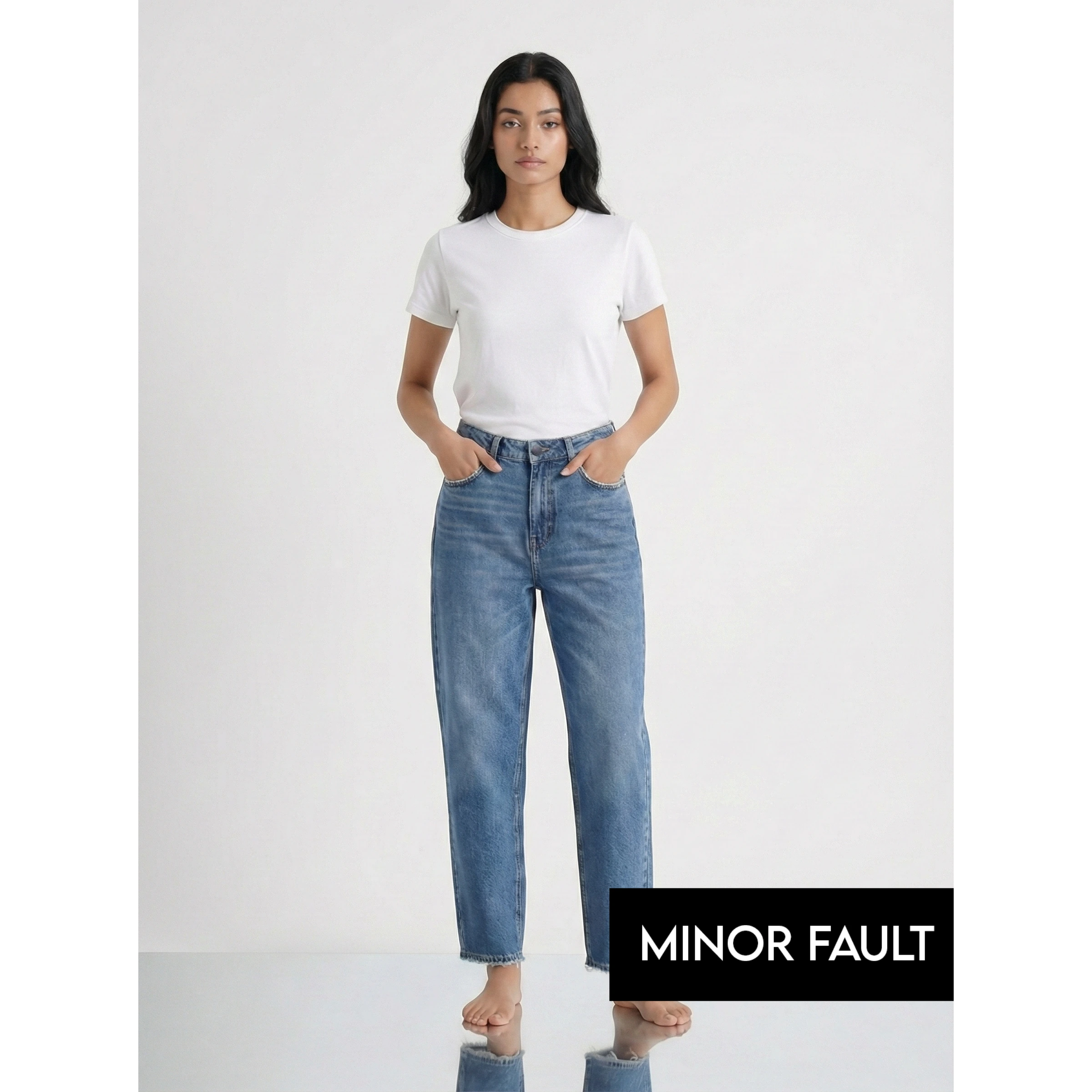 (Minor Fault) Mid Blue Mom Loose Jeans | Montivo Pakistan