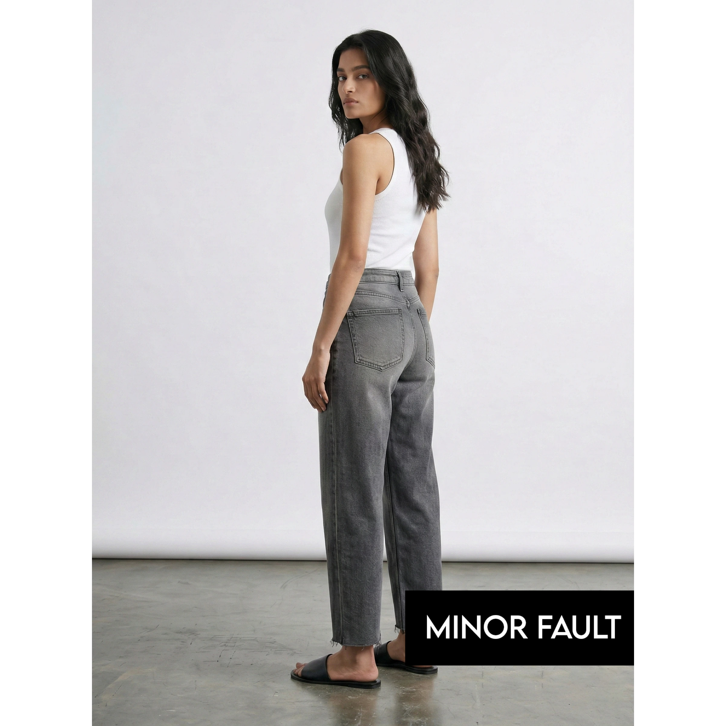 (Minor Fault) Grey Front Seam Relaxed Jeans | Montivo Pakistan
